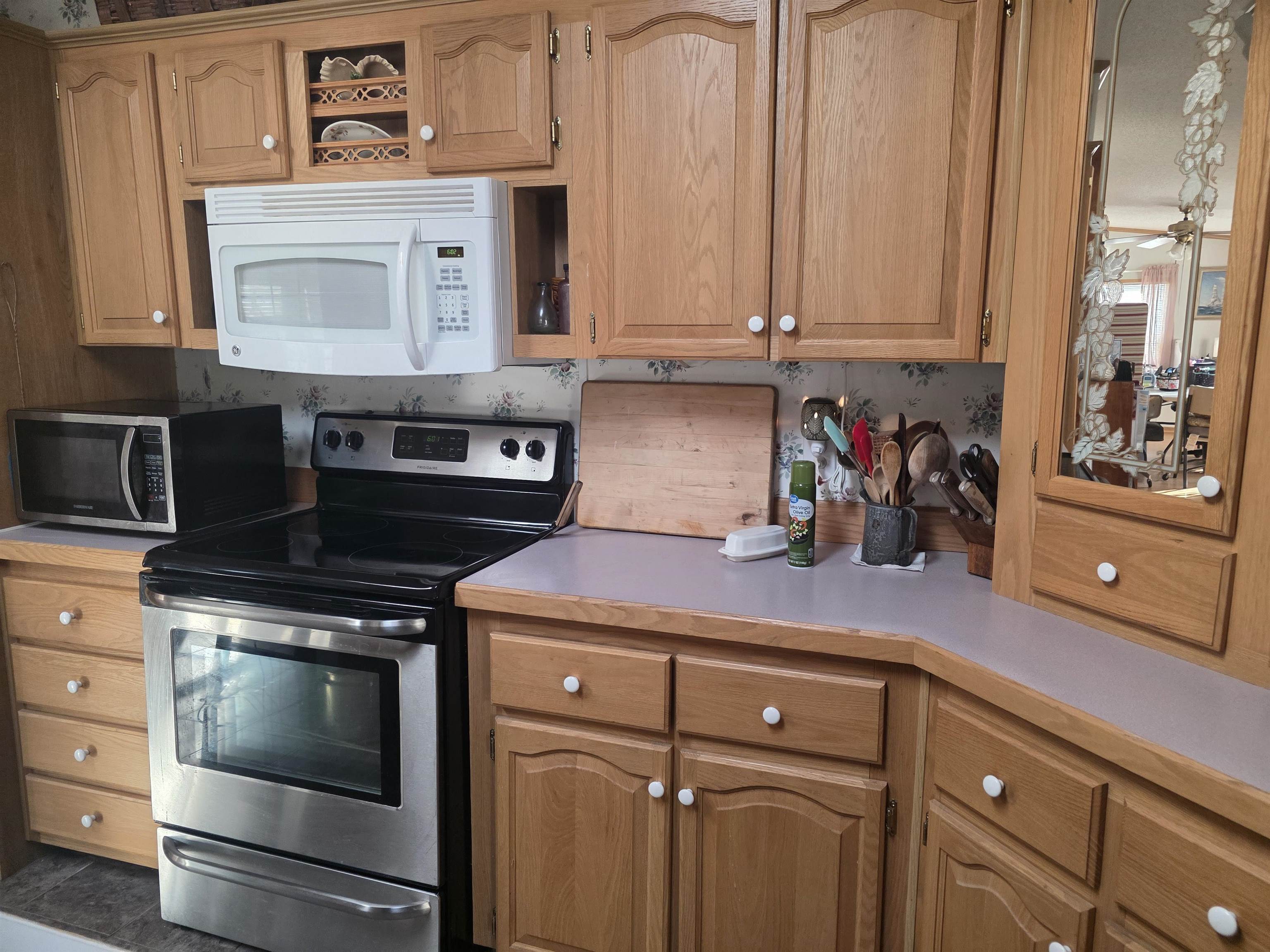 13 Seneca Street Rochester, NH 03867 - Photo 5 of 10