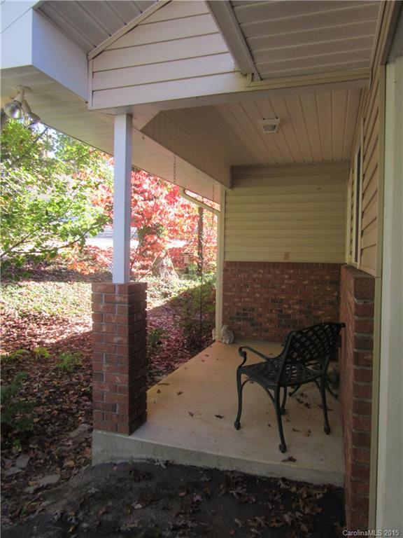 80 Bridgette Loop Road, Unit 80 Hendersonville, NC 28791 - Photo 3 of 20 Gallery Image 3