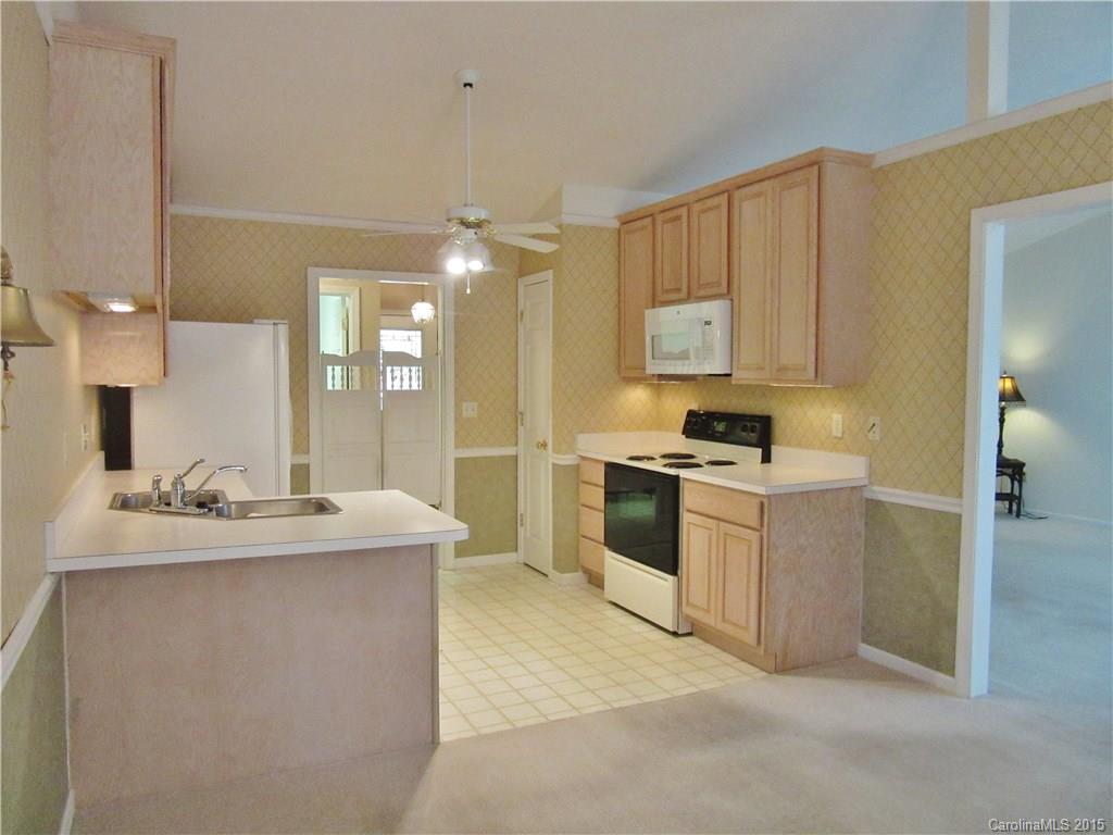 80 Bridgette Loop Road, Unit 80 Hendersonville, NC 28791 - Photo 8 of 20 Gallery Image 8