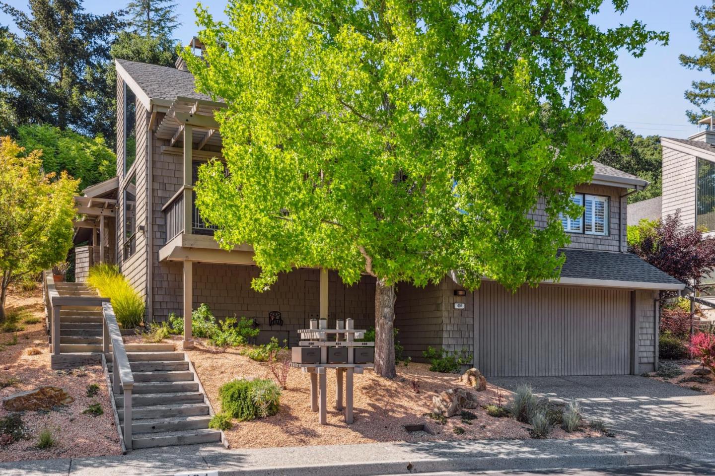 404 Ridge Gate Road Orinda, CA 94563 - Photo 2 of 27 a front view of a house with garden