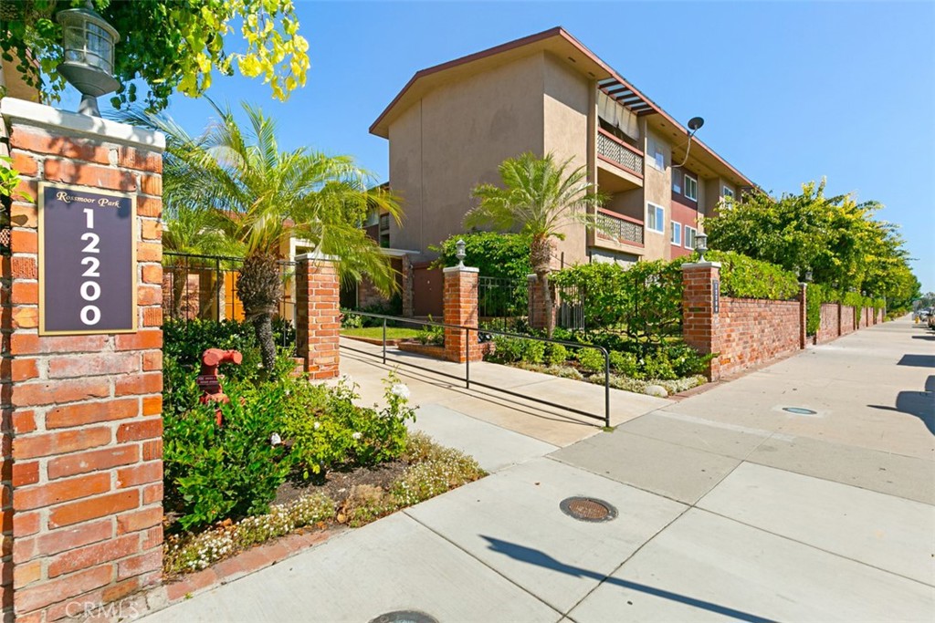 12200 Montecito Road, Unit K206 Seal Beach, CA 90740 - Photo 3 of 37 Gallery Image 3