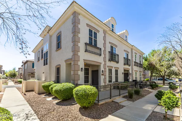 $335,000 | 4750 East Thunderheart Trail, Unit 101, Gilbert, AZ 85297