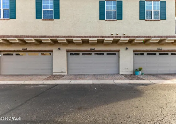 $335,000 | 4750 East Thunderheart Trail, Unit 101, Gilbert, AZ 85297