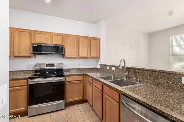 $335,000 | 4750 East Thunderheart Trail, Unit 101, Gilbert, AZ 85297
