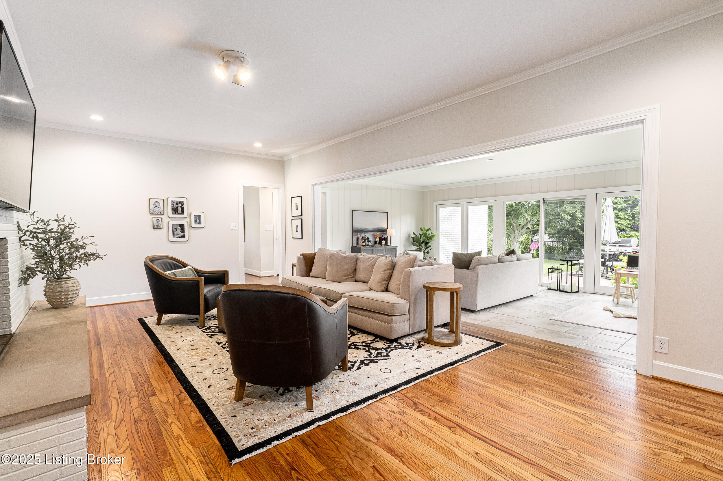 2207 Merrick Road Louisville, KY 40207 - Photo 24 of 49 2207 Merrick Rd (Interior)-19