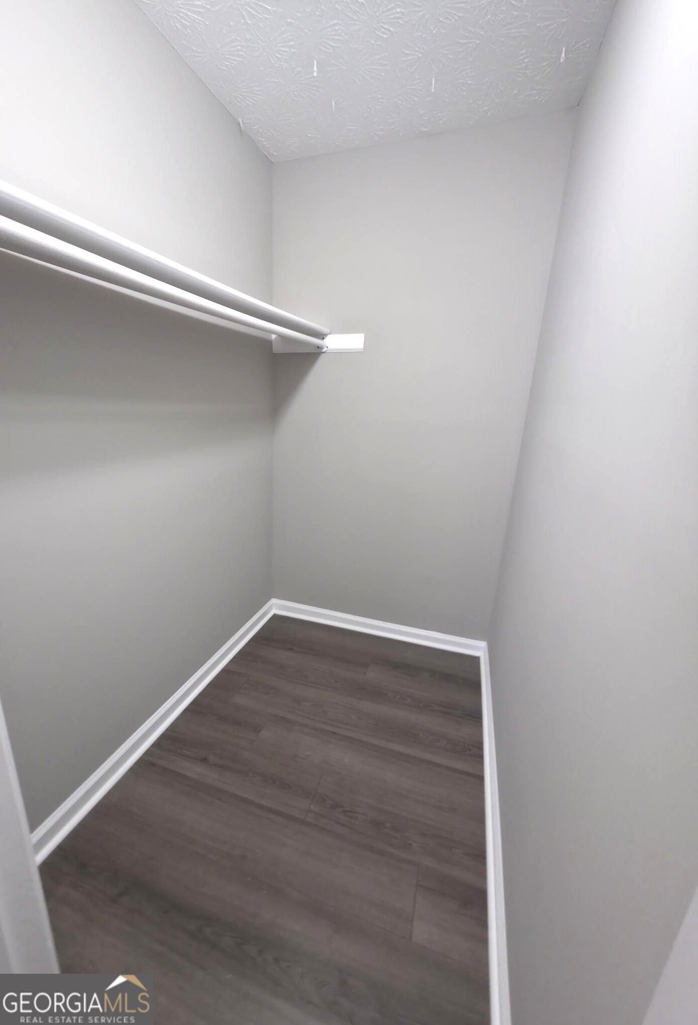 1528 Willow Gate Way Auburn, GA 30011 - Photo 7 of 24 a view of an empty room