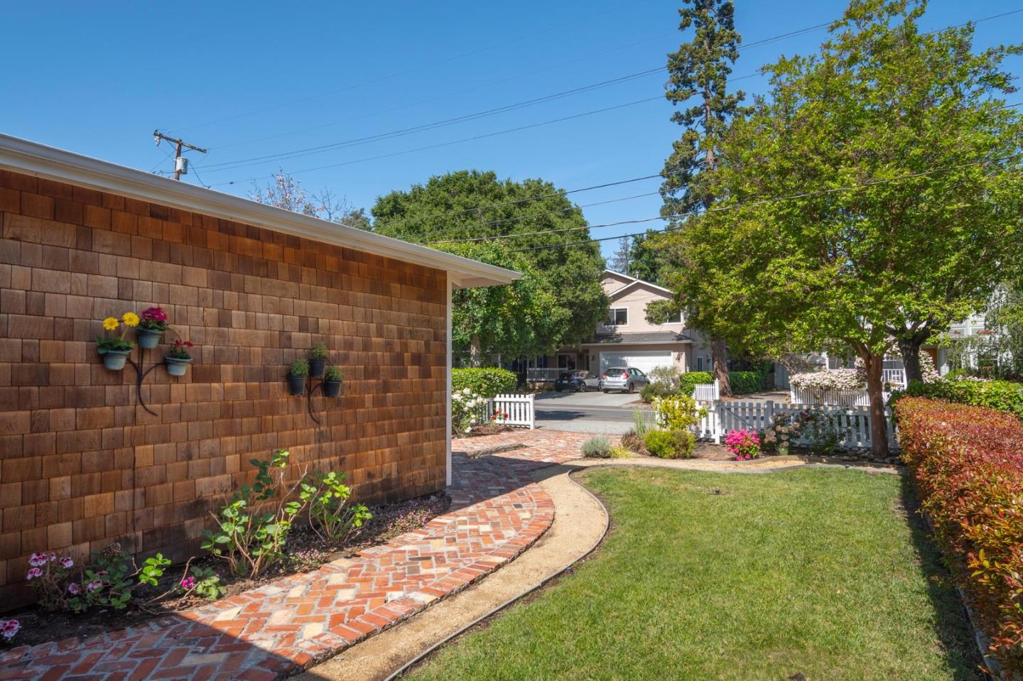 604 9th Avenue Menlo Park, CA 94025 - Photo 6 of 28