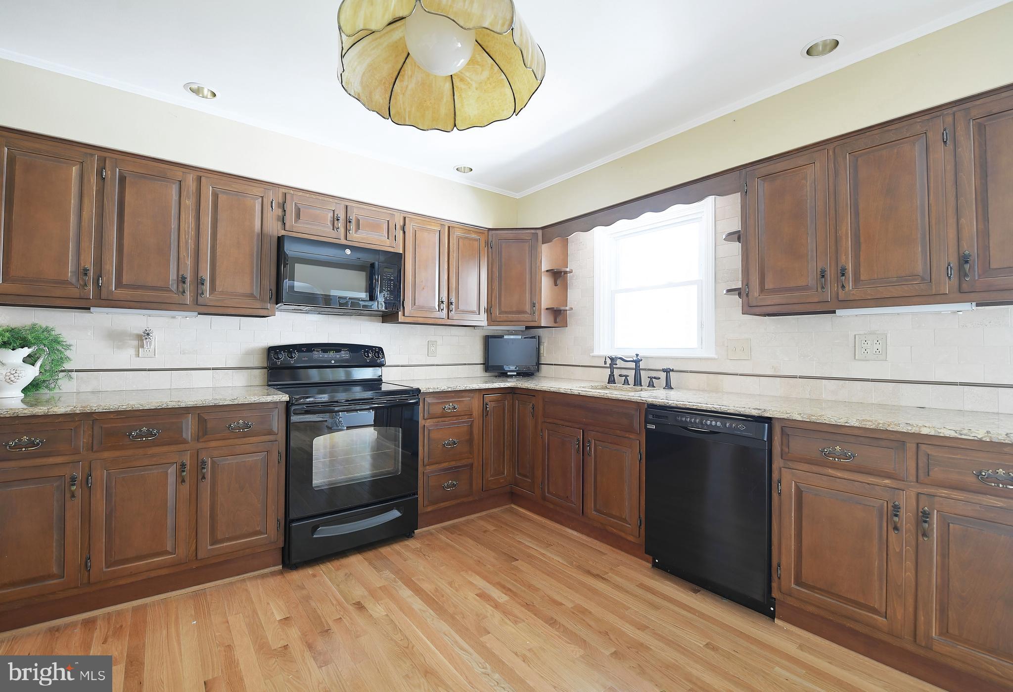 4109 Perry View Road Baltimore, MD 21236 - Photo 19 of 51