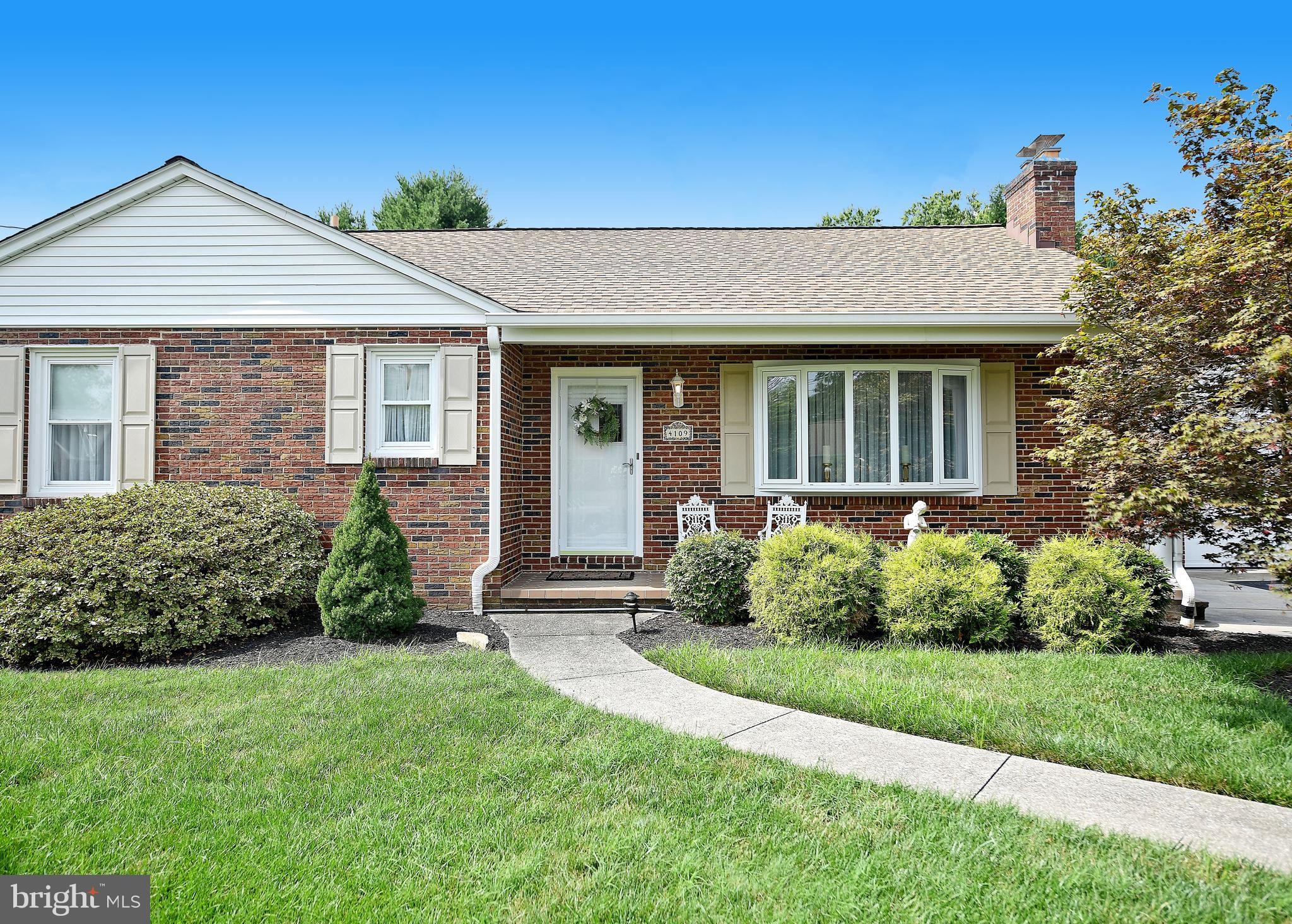 4109 Perry View Road Baltimore, MD 21236 - Photo 4 of 51