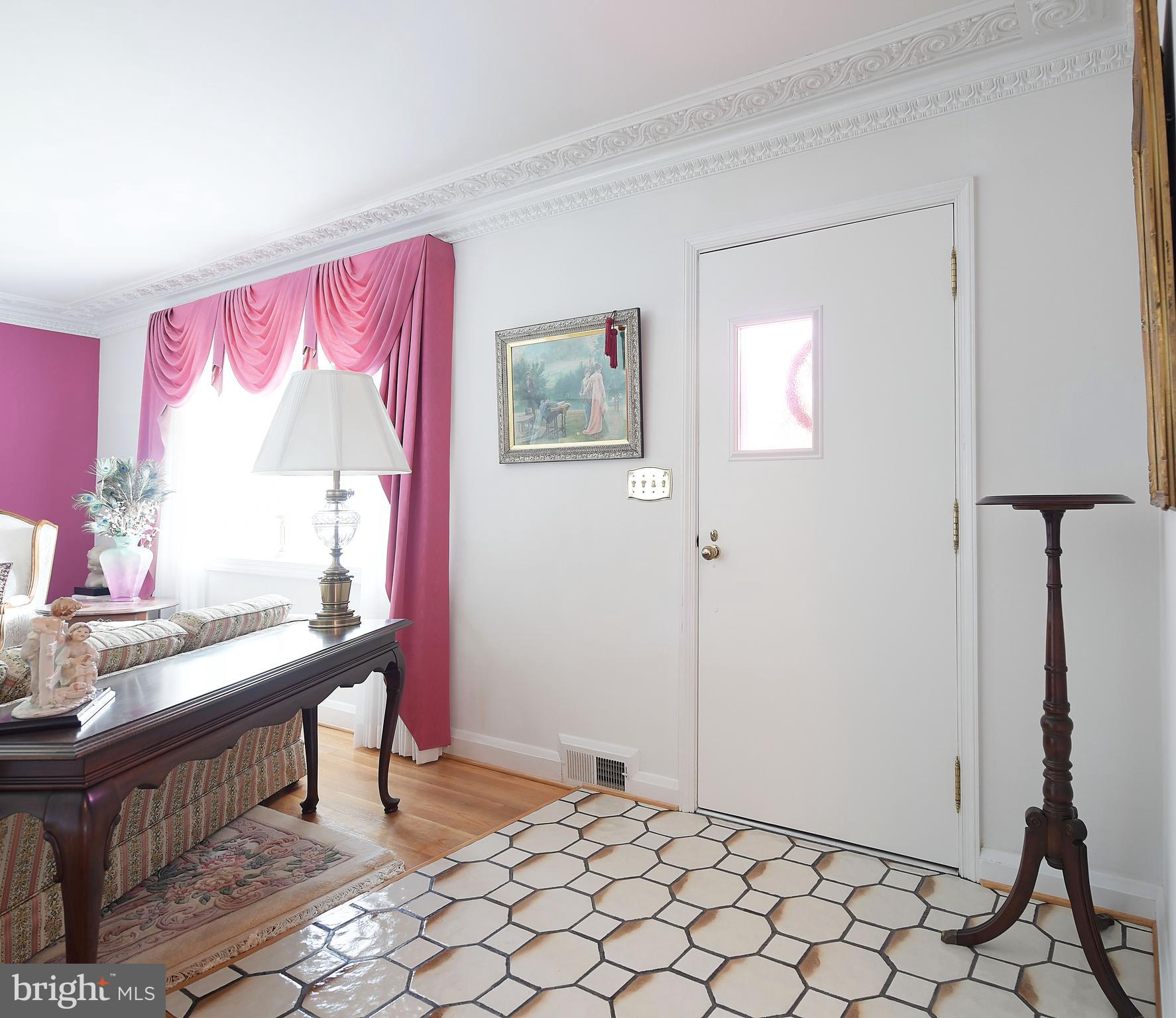 4109 Perry View Road Baltimore, MD 21236 - Photo 6 of 51