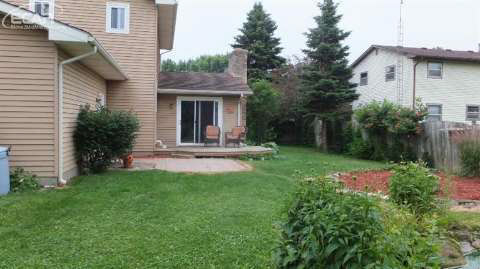 1238 Wreckenridge Road Flint, MI 48532 - Photo 6 of 36 20442590-5.JPG