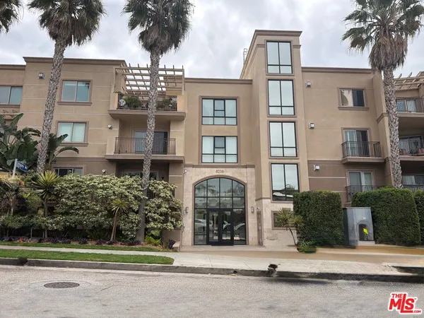 $954,900 | 8238 West Manchester Avenue, Unit 308, Playa del Rey, CA 90293