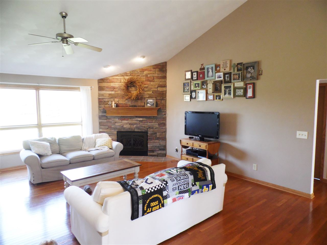 2998 Prairie Road Belvidere, IL 61008 - Photo 3 of 25 Gallery Image 3