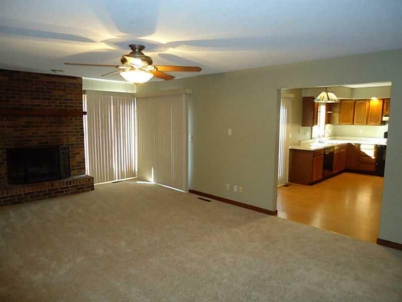 4285 West Reece Lane Columbus, IN 47201 - Photo 3 of 16 Gallery Image 3