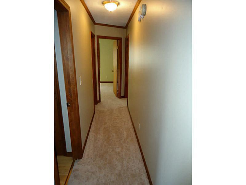 4285 West Reece Lane Columbus, IN 47201 - Photo 10 of 16 Gallery Image 10