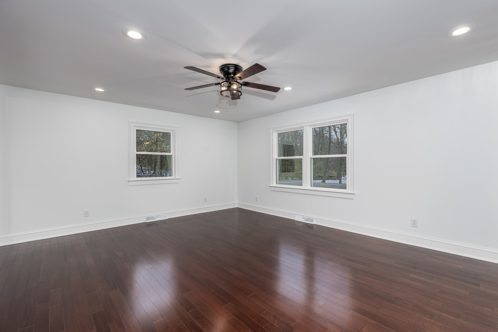 2501 East 1658th Road Ottawa, IL 61350 - Photo 4 of 41 Gallery Image 4