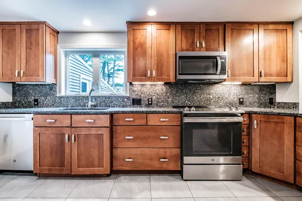 $699,900 | 112 Craigie Street, Portland, ME 04102