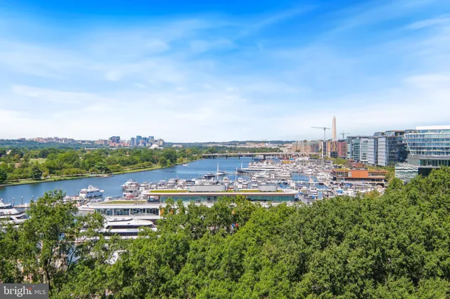 $1,400,000 | 1317 4th Street Southwest, Washington, DC 20024