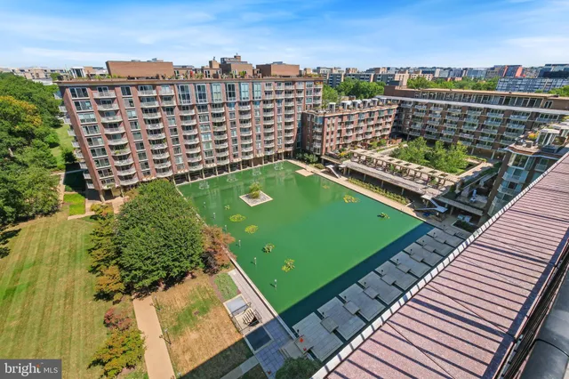 $1,400,000 | 1317 4th Street Southwest, Washington, DC 20024