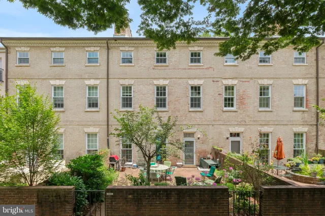 $1,400,000 | 1317 4th Street Southwest, Washington, DC 20024
