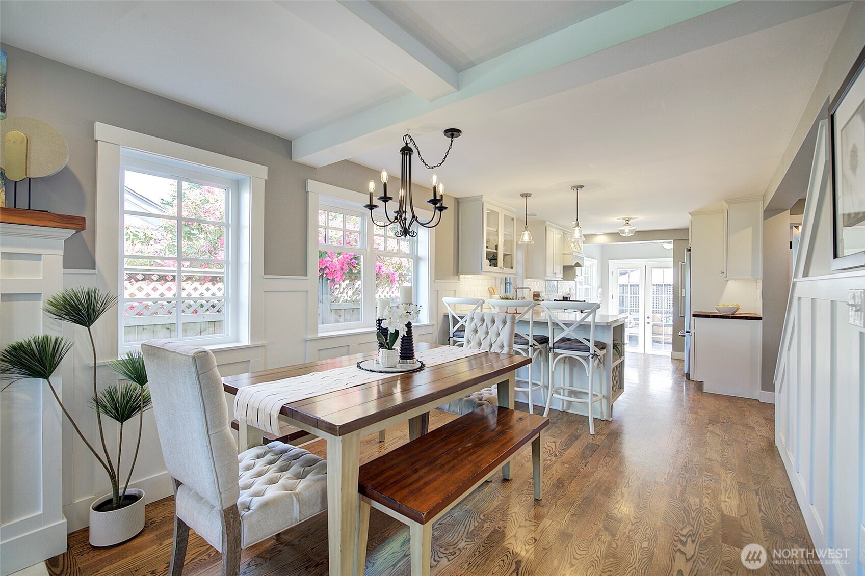 3718 Walnut Avenue Southwest Seattle, WA 98116 - Photo 7 of 39 Gallery Image 7