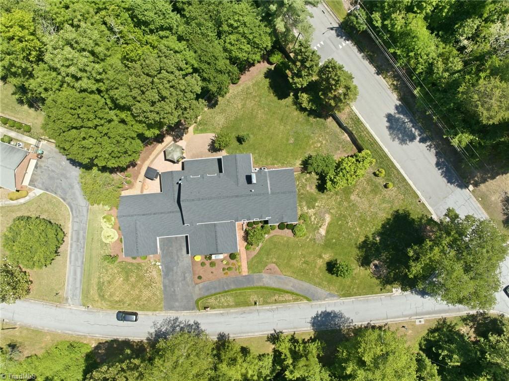 1300 Robinhood Road High Point, NC 27262 - Photo 47 of 50