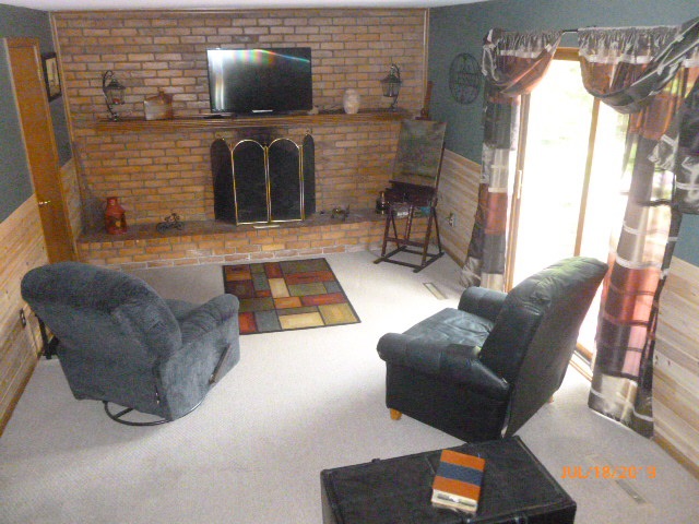 1336 Williamsburg Road Flint, MI 48507 - Photo 9 of 21 Family room