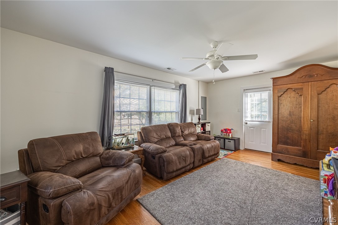 409 Bermuda Hundred Road Chester, VA 23836 - Photo 20 of 26 Gallery Image 20
