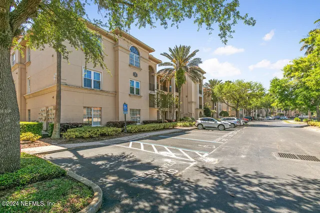 $605,000 | 13846 Atlantic Boulevard, Unit 815, Jacksonville, FL 32225
