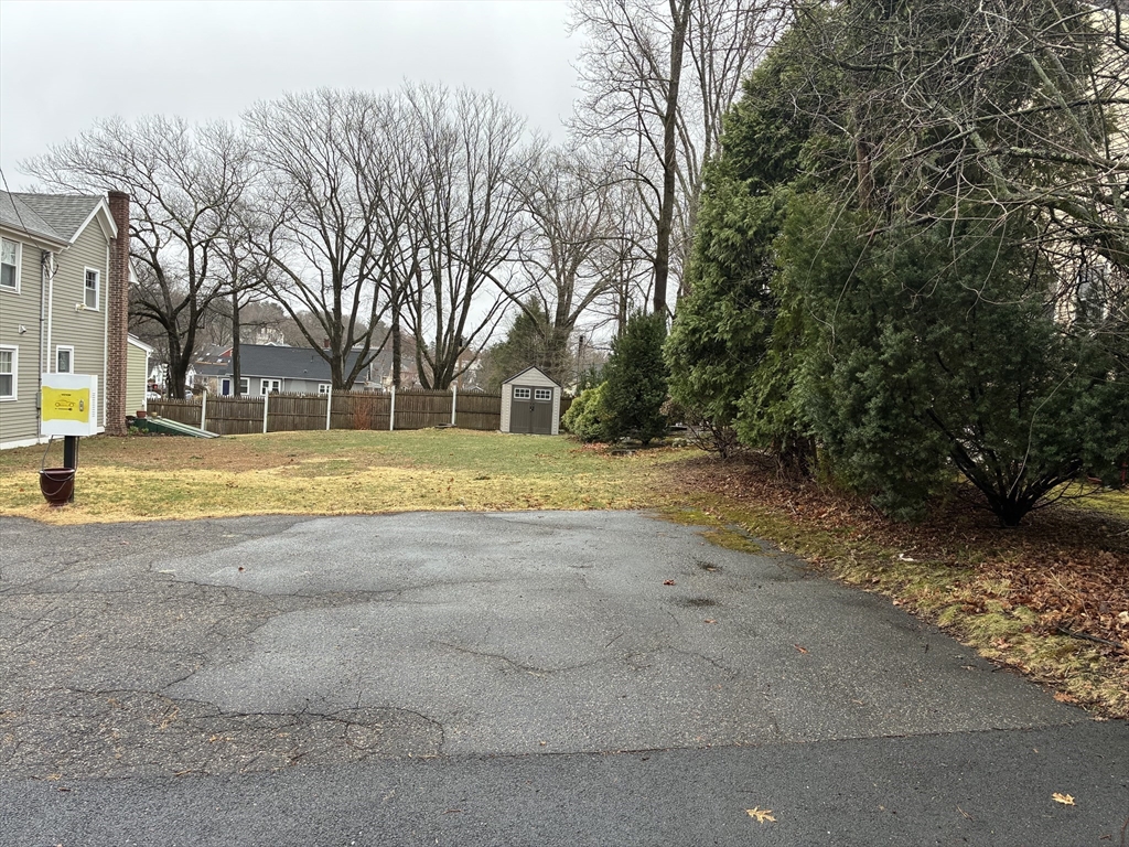 154 Brook Farm Road Boston, MA 02132 - Photo 3 of 5