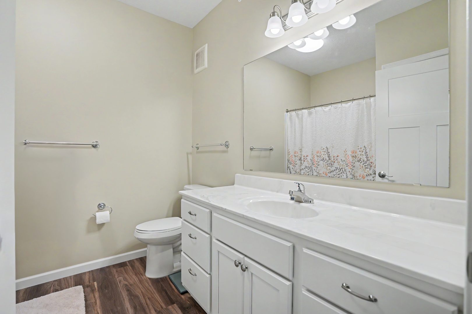 2592 Middle Road, Unit 318 Bettendorf, IA 52722 - Photo 20 of 24