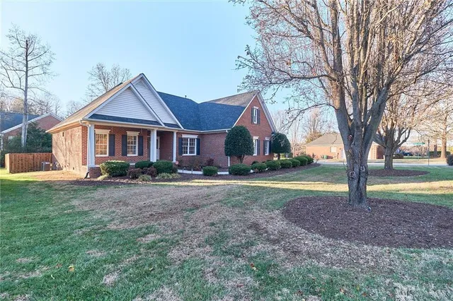 $419,900 | 4411 Hunter Oaks Court, High Point, NC 27265