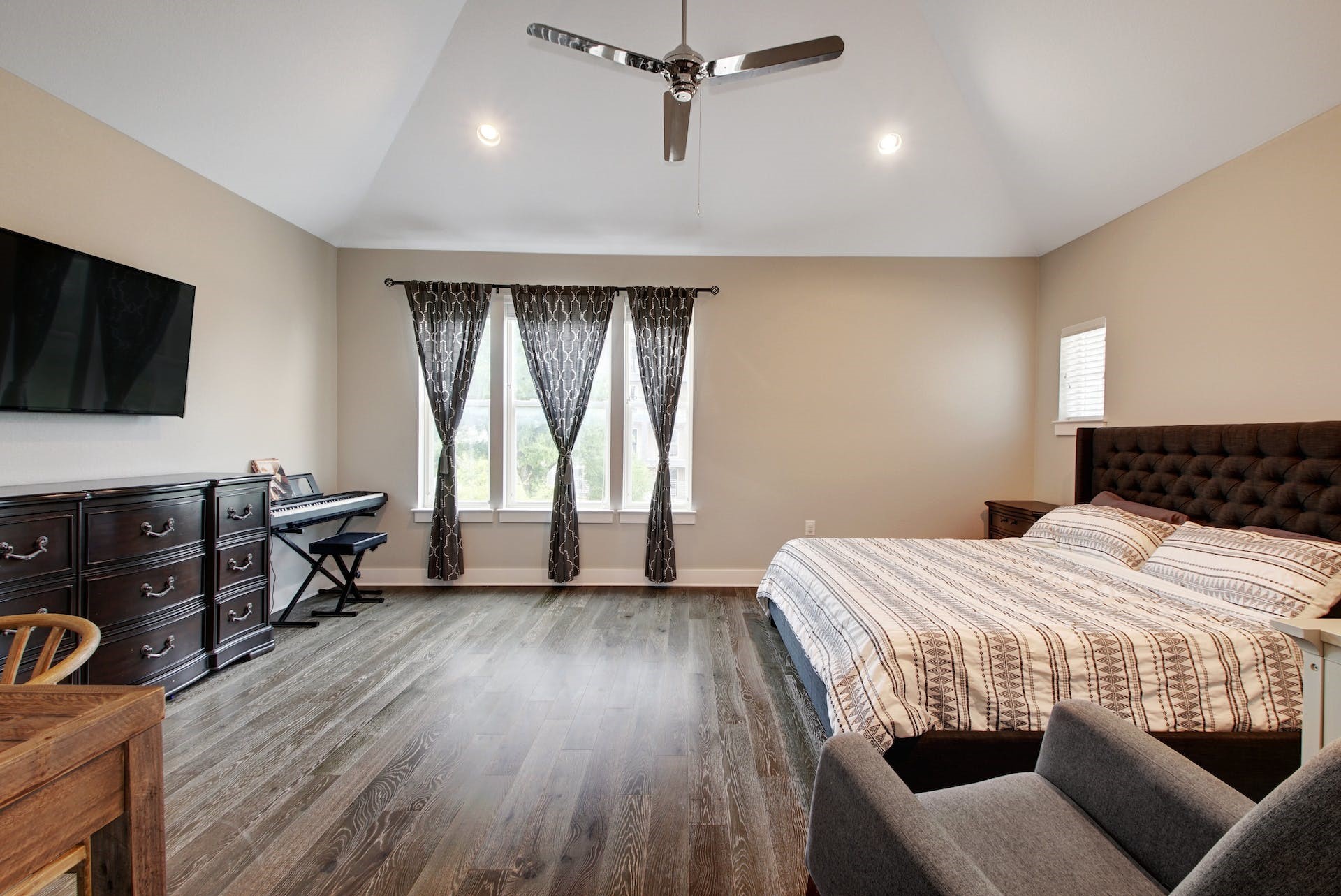 4810 Springdale Road Austin, TX 78723 - Photo 17 of 36