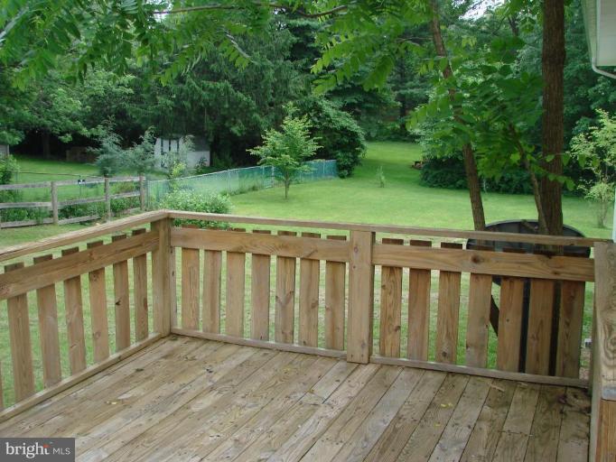 77 Moser Road Warrenton, VA 20186 - Photo 12 of 12 Deck