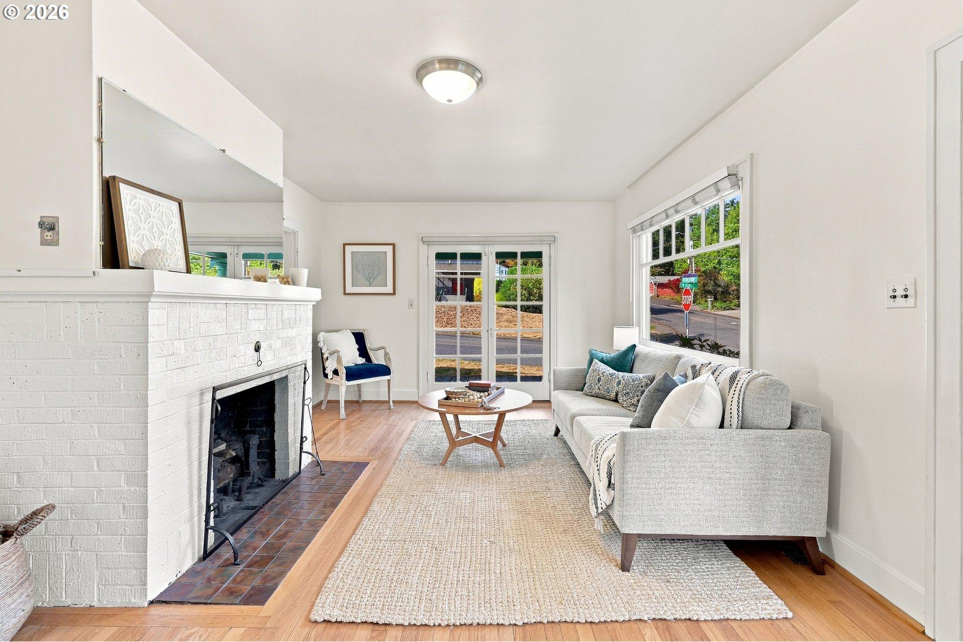 1235 Southwest Cheltenham Street Portland, OR 97239 - Photo 11 of 48 Gallery Image 11