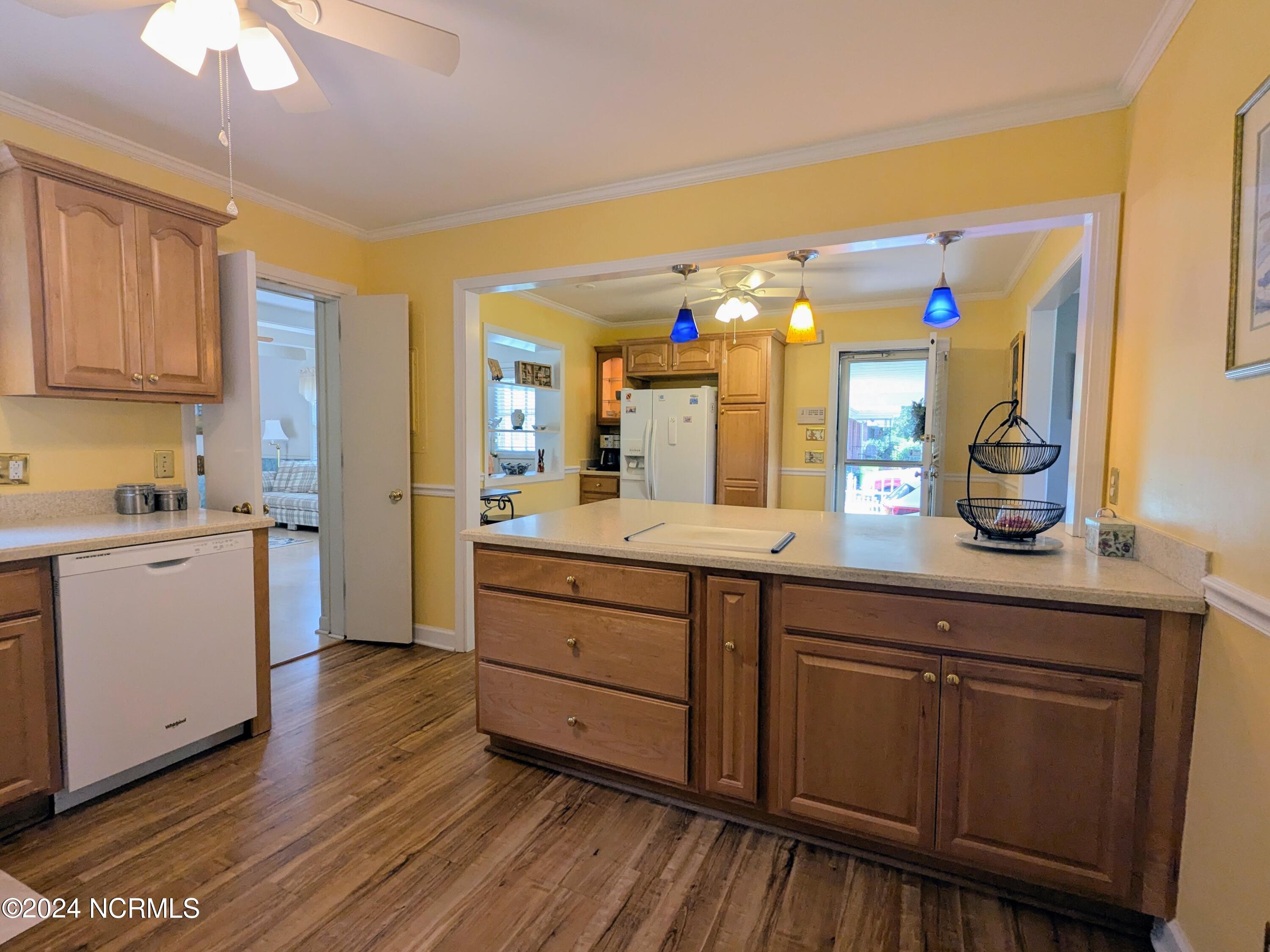 1202 Cherry Lane New Bern, NC 28562 - Photo 18 of 49 IMG_20240822_160740950