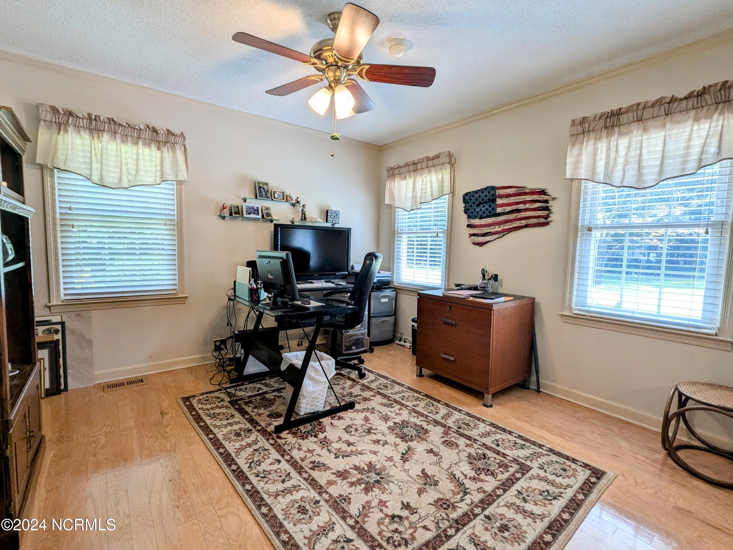 1202 Cherry Lane New Bern, NC 28562 - Photo 28 of 49 IMG_20240822_161147494-EDIT