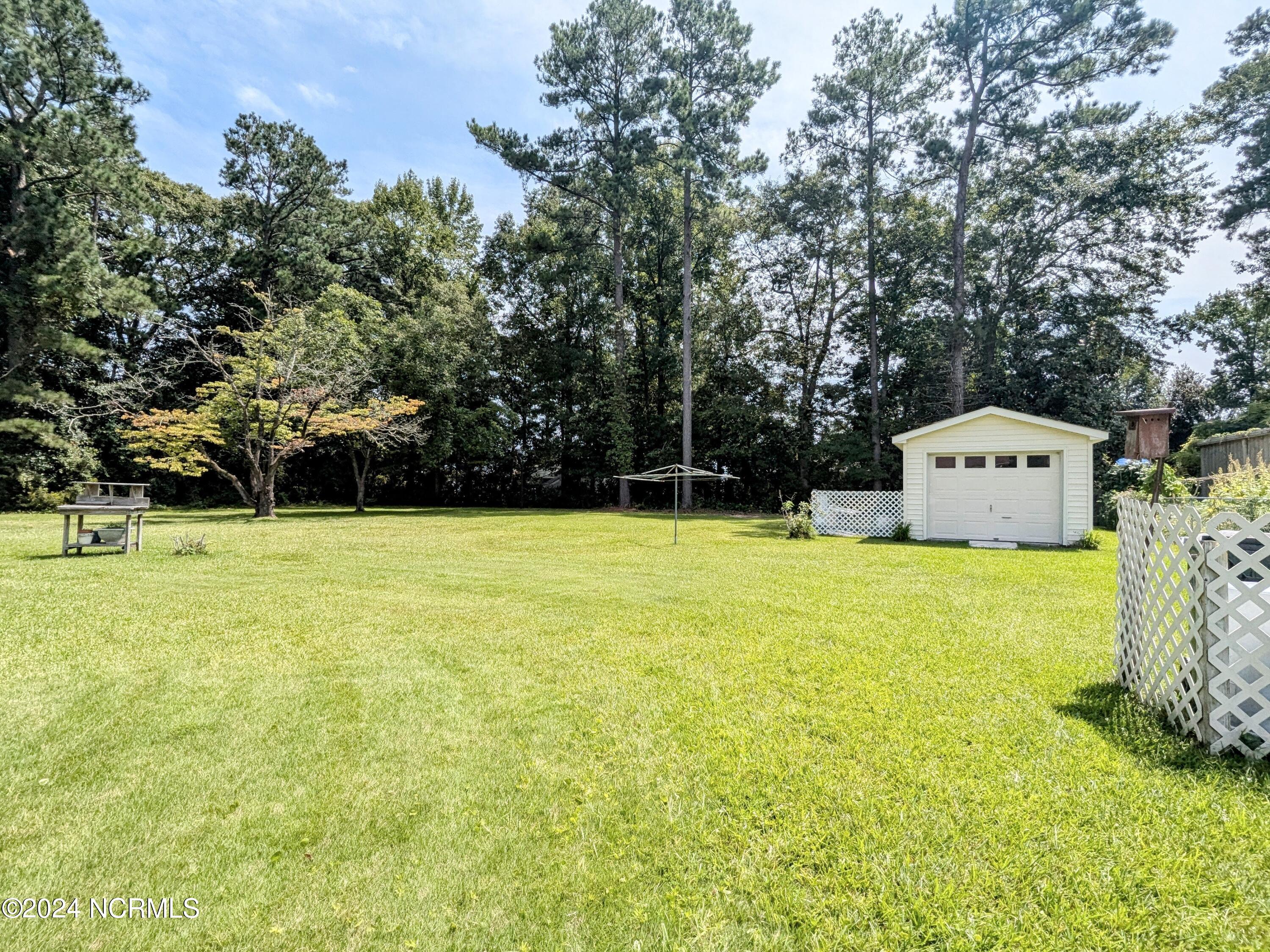 1202 Cherry Lane New Bern, NC 28562 - Photo 37 of 49 IMG_20240822_161821024-EDIT