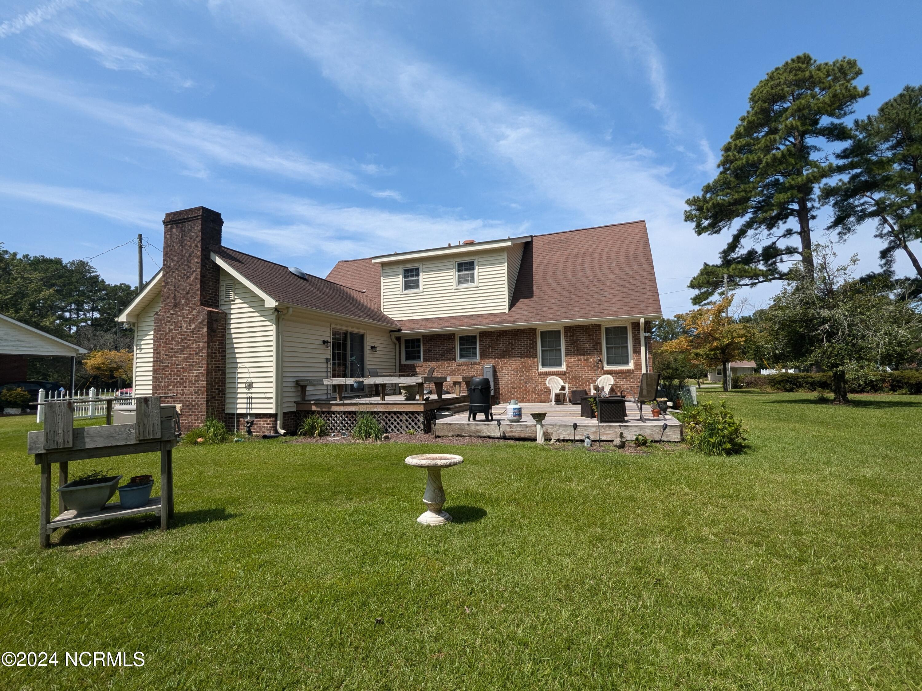 1202 Cherry Lane New Bern, NC 28562 - Photo 40 of 49 IMG_20240822_161912199