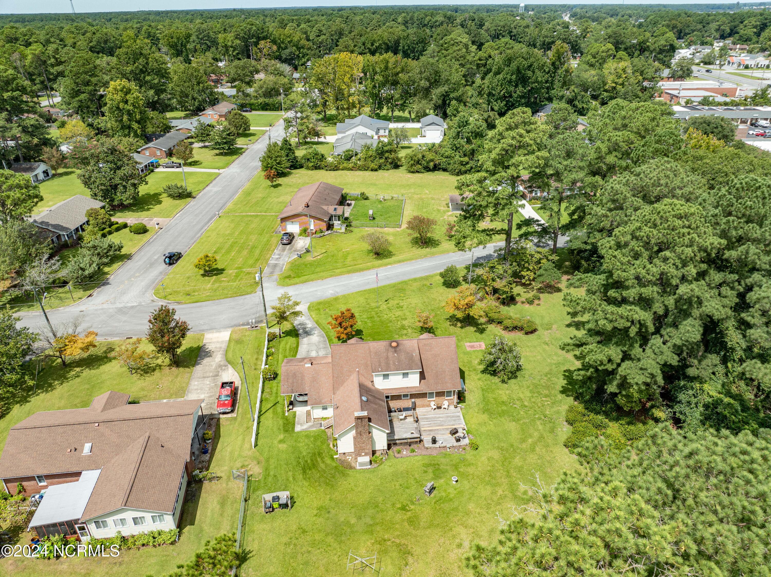 1202 Cherry Lane New Bern, NC 28562 - Photo 7 of 49 DJI_0300