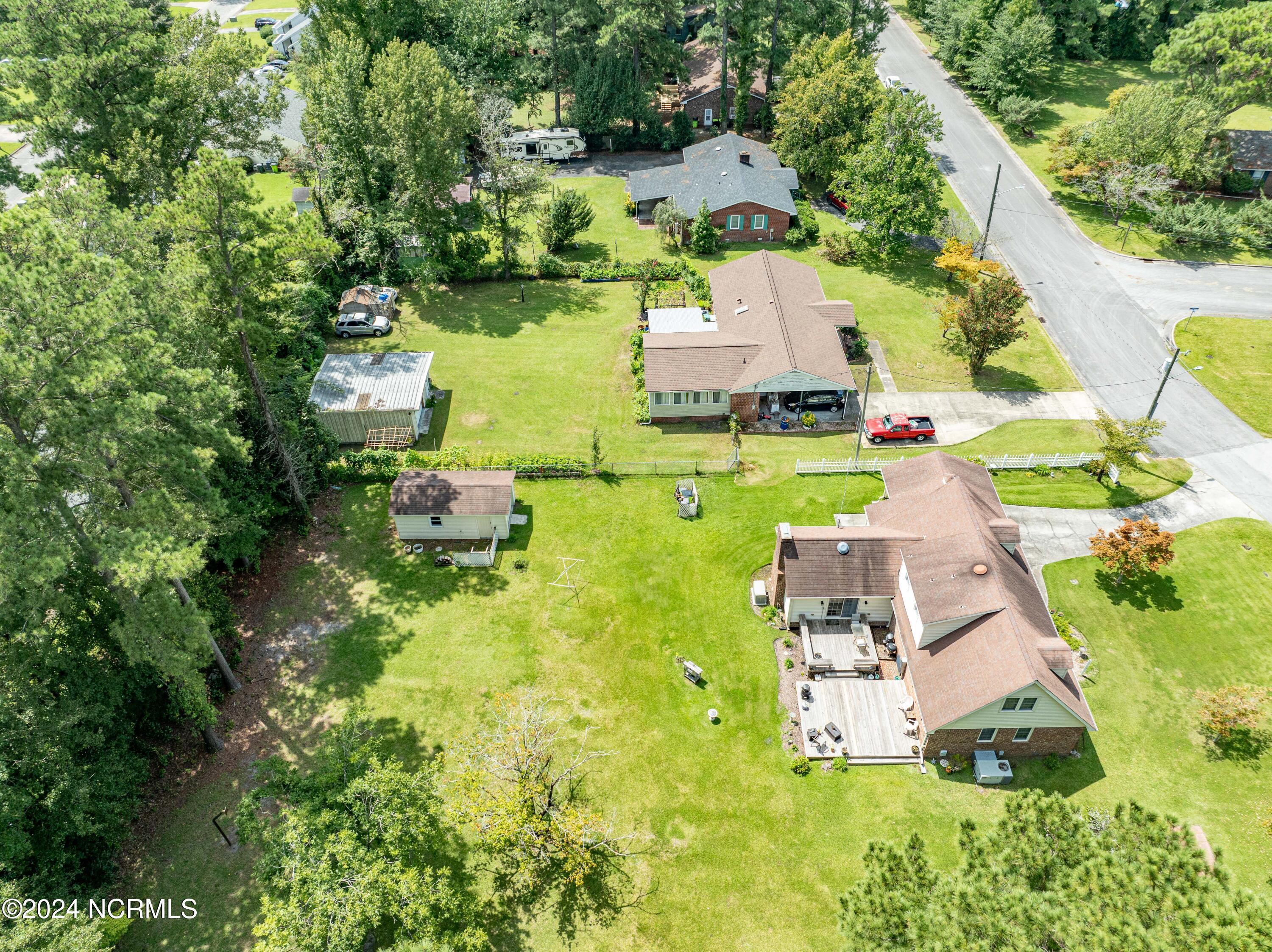 1202 Cherry Lane New Bern, NC 28562 - Photo 8 of 49 DJI_0301