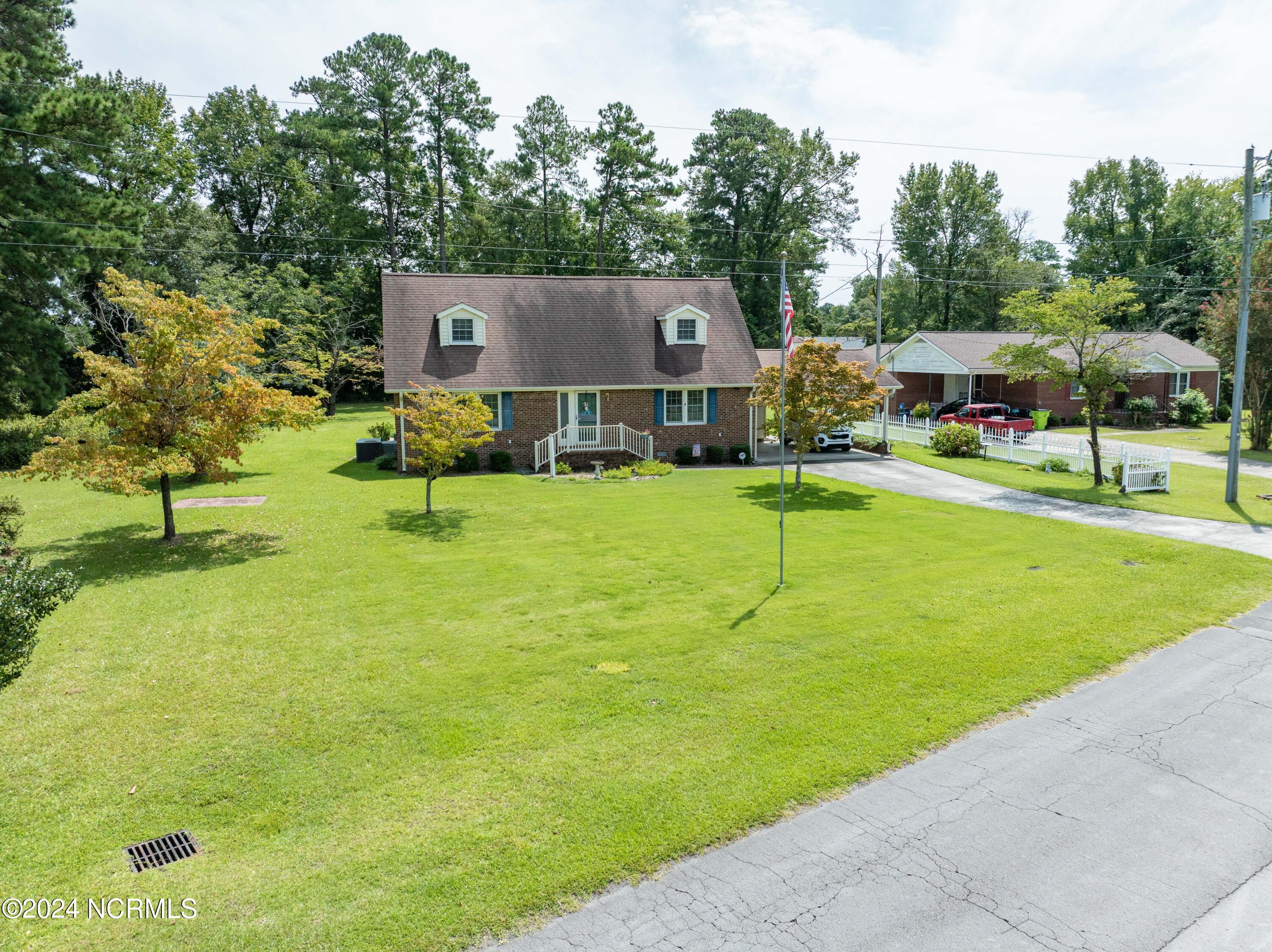 1202 Cherry Lane New Bern, NC 28562 - Photo 10 of 49 DJI_0309