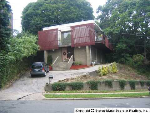 67 Signal Hill Road Staten Island, NY 10301 - Photo 1 of 1 Primary Photo
