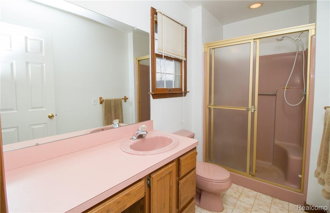 15134 Belle River Road Allenton, MI 48002 - Photo 23 of 36 MasterBathroom1.jpg