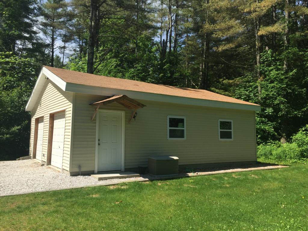 39 The Commons Road Pittsfield, VT 05762 - Photo 2 of 20