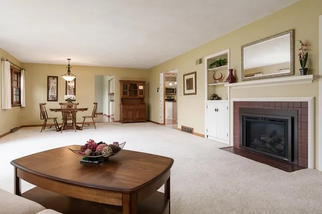 $364,900 | 2541 East Ridge Road, Beloit, WI 53511