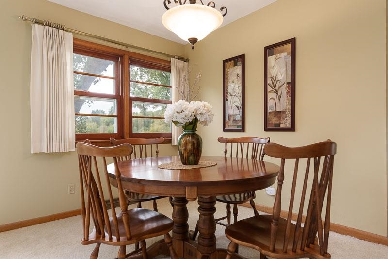 2541 East Ridge Road Beloit, WI 53511 - Photo 20 of 39