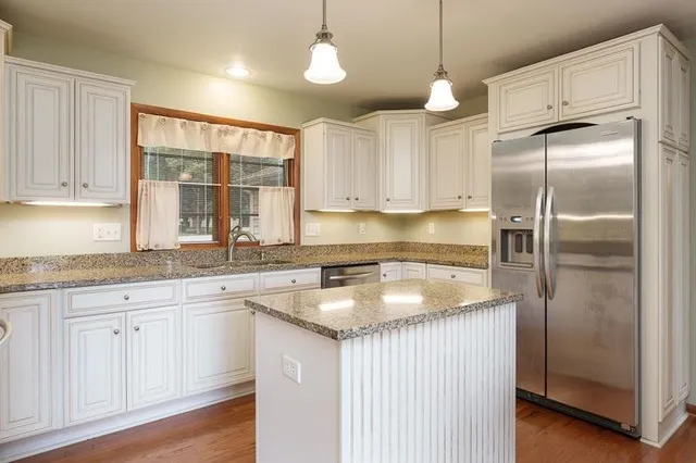 $364,900 | 2541 East Ridge Road, Beloit, WI 53511