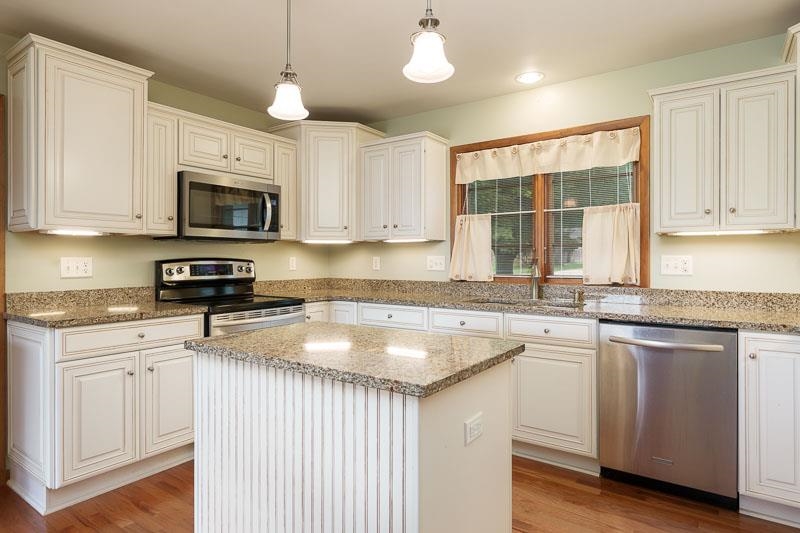 2541 East Ridge Road Beloit, WI 53511 - Photo 26 of 39