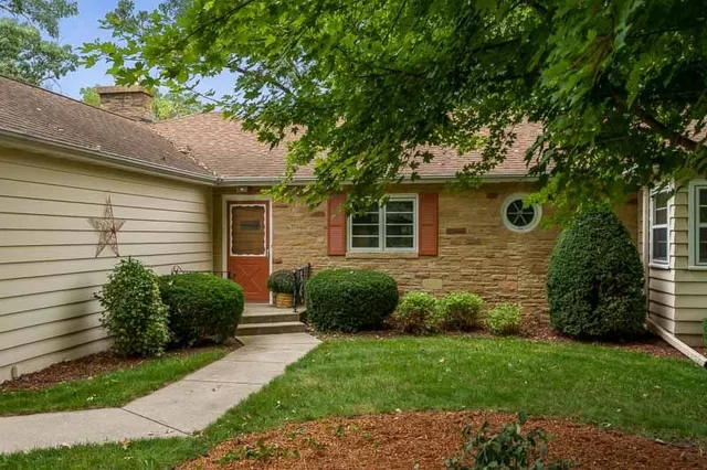 $364,900 | 2541 East Ridge Road, Beloit, WI 53511